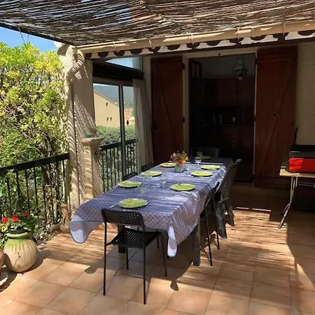 Prázdninový dům La Louette, 100m Centre-village, Piscine H-sol, Proche