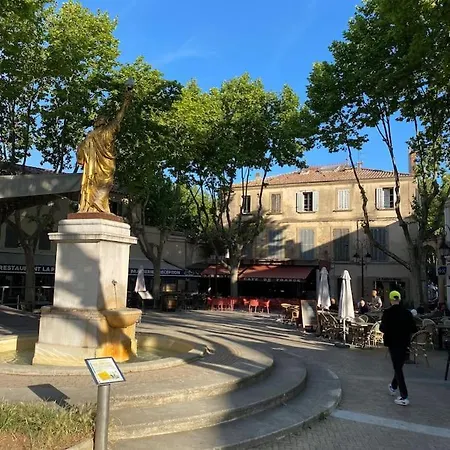 Prázdninový dům La Louette, 100m Centre-village, Piscine H-sol, Proche Saint-Cyr-sur-Mer